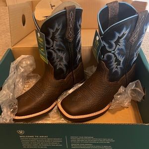 Kids cowboy boots